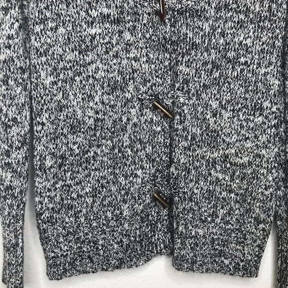 If It Were Me marled toggle close cardigan Small - Picture 2 of 7